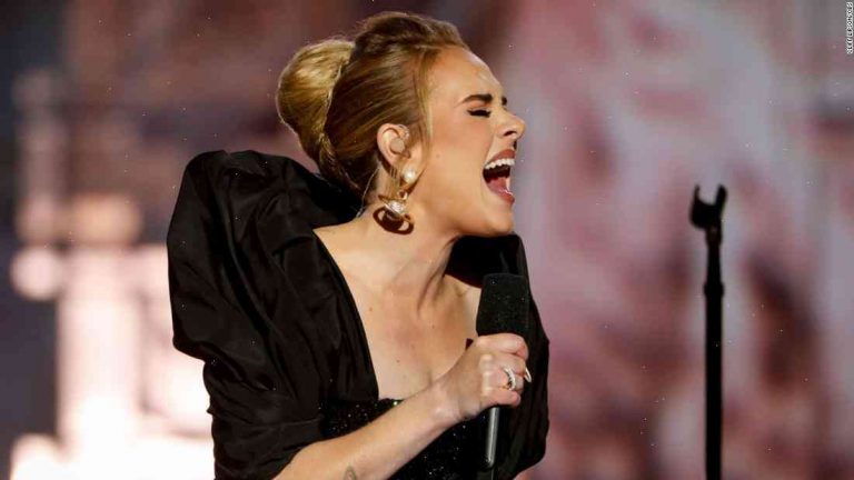Adele's 30 album: Critics praise but pick holes